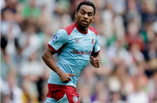 Arsenal duoc khuyen nen chieu mo Quinten Timber