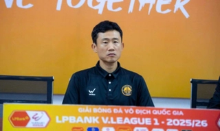 hlv_choi_won_kwon_khong_co_y_dinh_tu_chuc_tai_clb_thanh_hoa-2.jpg