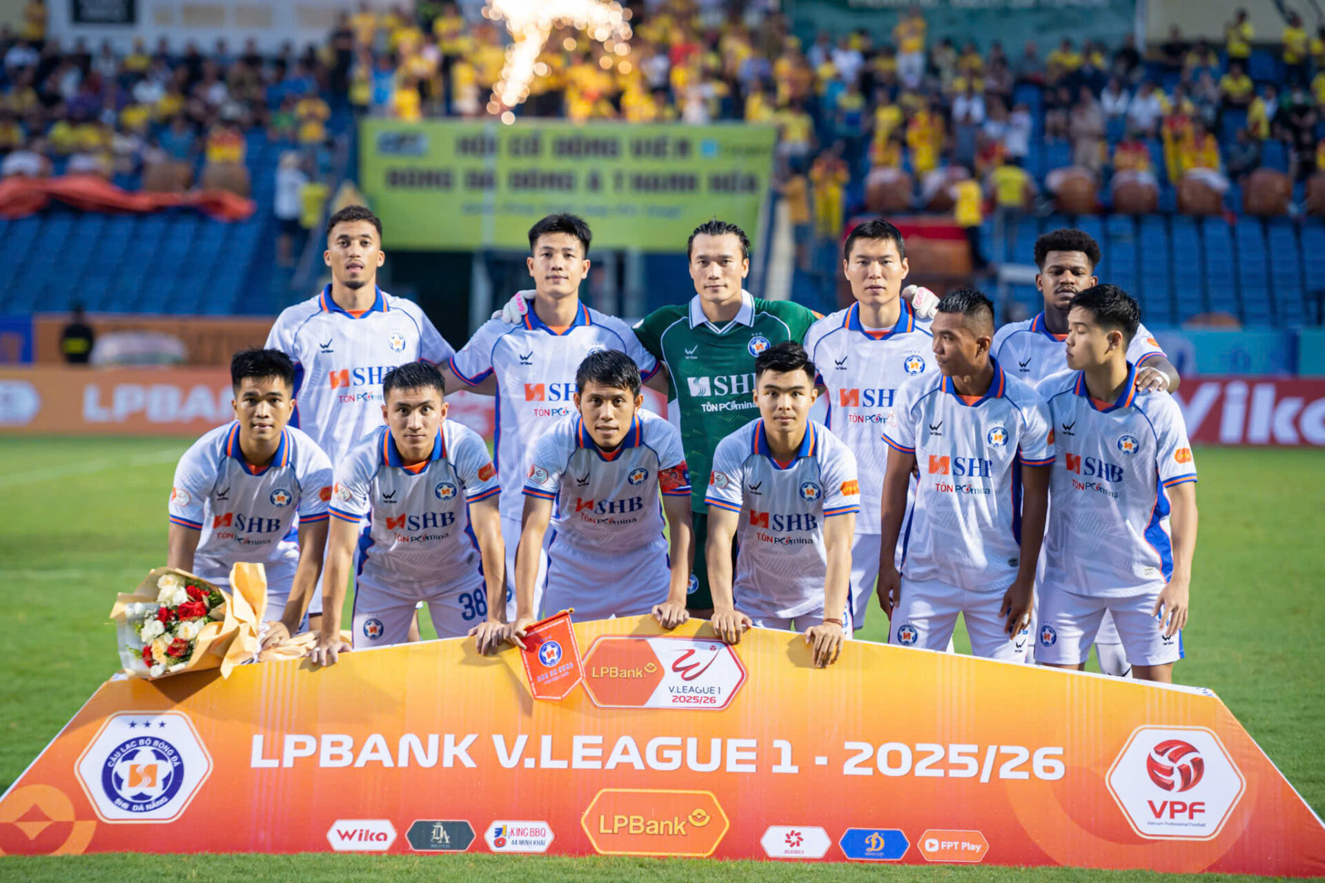 Ngày về đáng nhớ của thủ thành Bùi Tiến Dũng 1