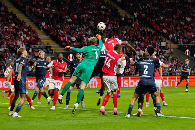 Nhận định Feyenoord vs Aston Villa (02h00 ngày 310) Hiểm địa De Kuip 1